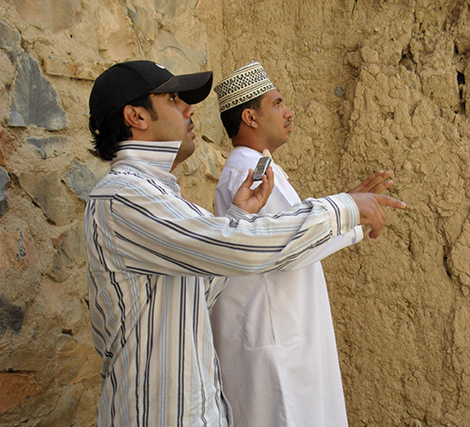 Haitham al-Abri interviewing erstwhile inhabitants